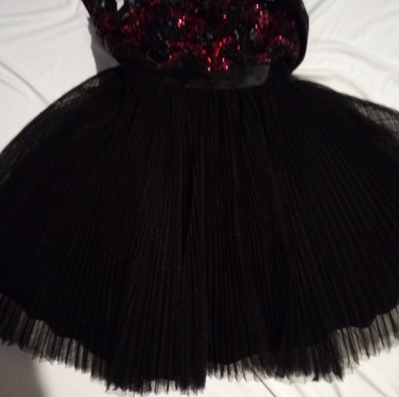 Sherri Hill Short Red & Black Sequins Dress - Picture 2 of 5